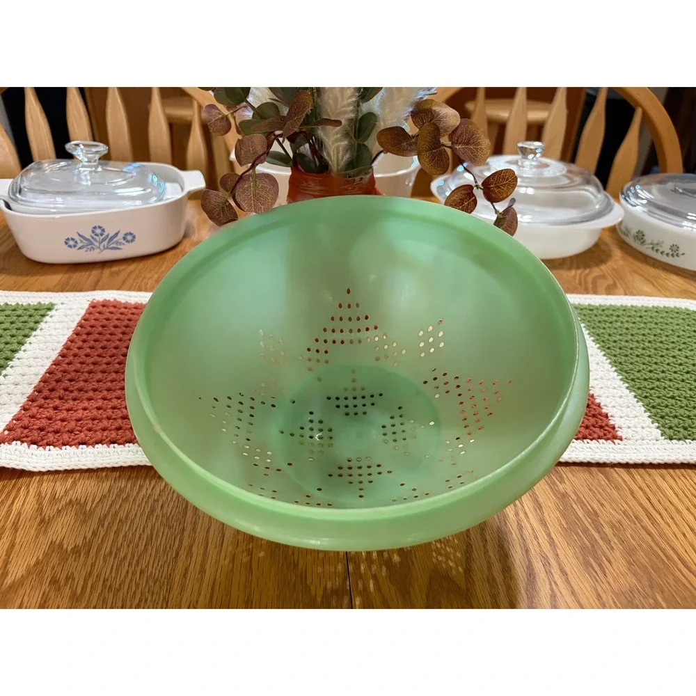 Vintage Tupperware Jadeite Green Colander Strainer Starburst 9 Inch Retro 1202